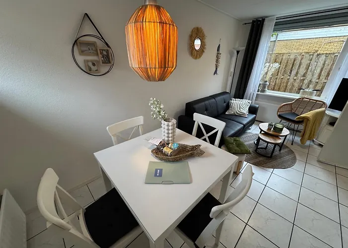 Zon Zee En Duin Egmond Strandhuisje אגמונד אן זי